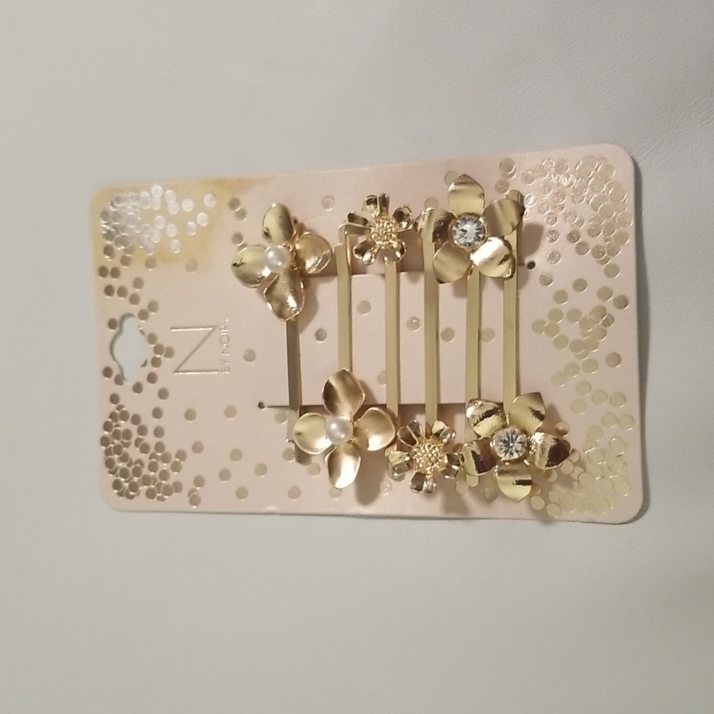 Women's N by Noir Hair Accessories; Gold with Pearls & Rhinestones; Size 2 1/2